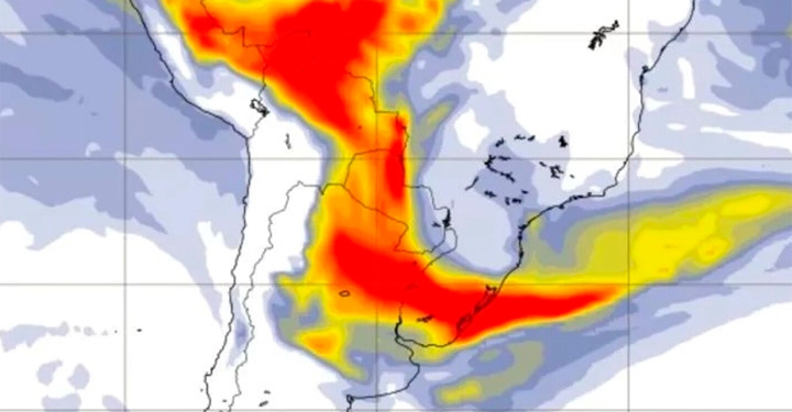 Denso humo del Amazonas impactará Entre Ríos y Uruguay