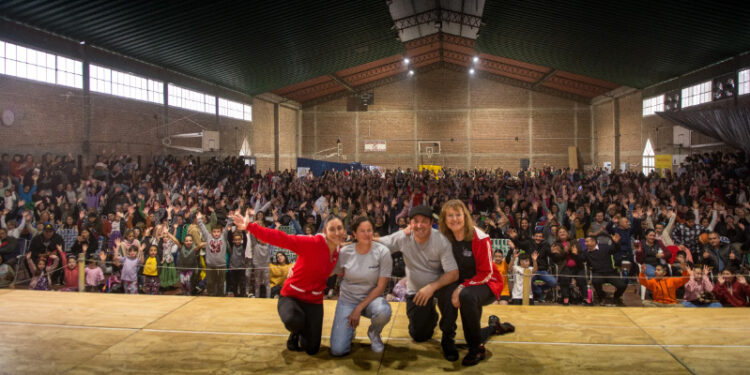 Se concretó la primera edición del Encuentro infantil de Danzas