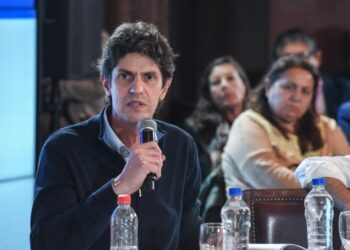 Tras un acuerdo con el kirchnerismo, Lousteau se quedó con la Bicameral de Inteligencia