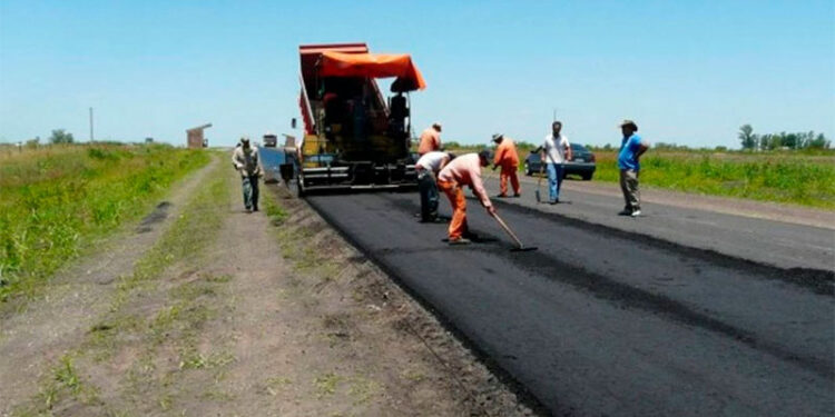 El gobierno de Entre Ríos informó que bacheará el 100% de las rutas provinciales