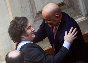 El Gobierno intimará a 10 mil empleados públicos para que inicien los trámites jubilatorios