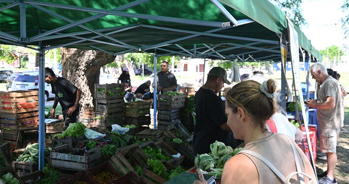 Paraná: La Feria en tu barrio, un ejemplo cooperativo para imitar