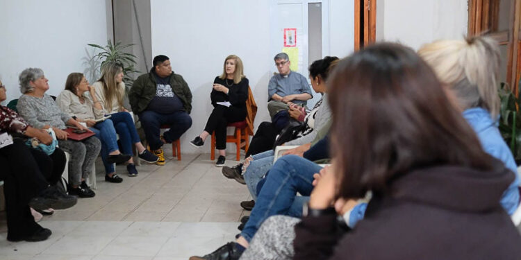 Paraná: La Municipalidad fortalece el trabajo con referentes barriales y organizaciones sociales