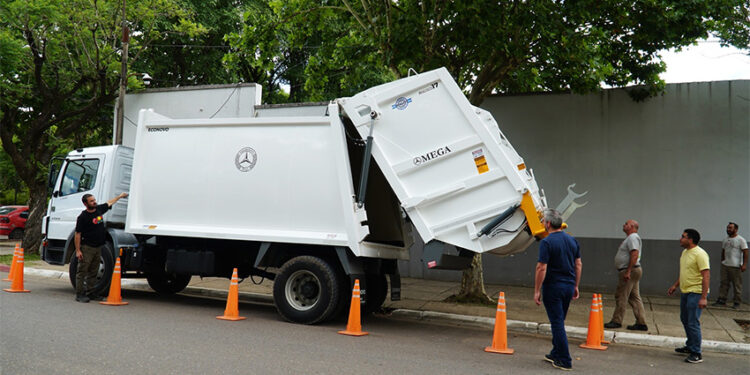 La Municipalidad de Colón recibió nuevo recolector de residuos