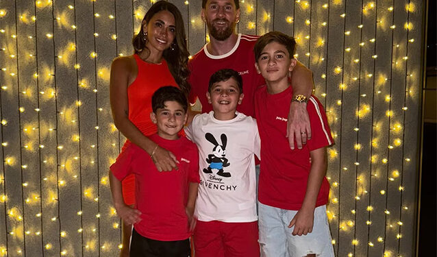 La foto familiar de Lionel Messi y Antonela Roccuzzo en la celebración de Navidad
