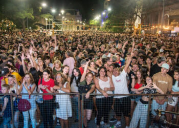 Paraná: Una multitud disfrutó del evento Viví Paseo 25 de Mayo
