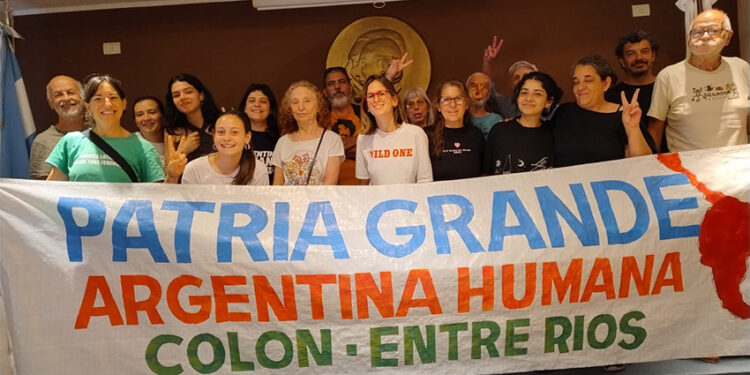 Dirigentes del Kirchnerista Juan Grabois, desembarcaron en Colón