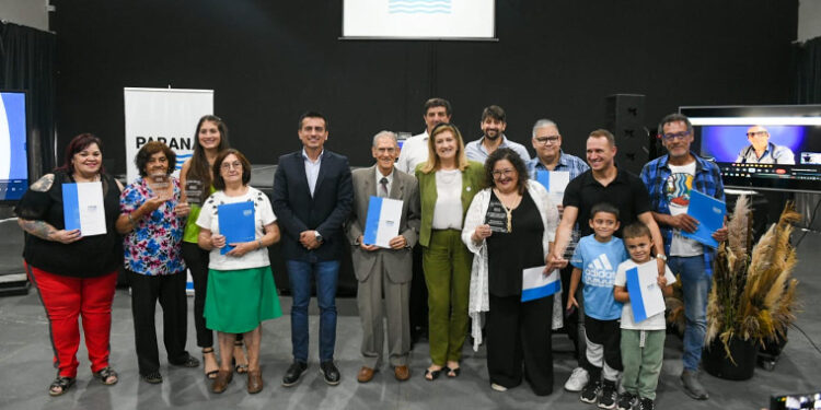 Reconocieron a paranaenses que se destacan por su aporte a la ciudad