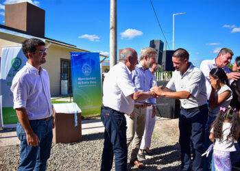 Santa Elena: Entrega de viviendas en barrio nuestra señora de Guadalupe