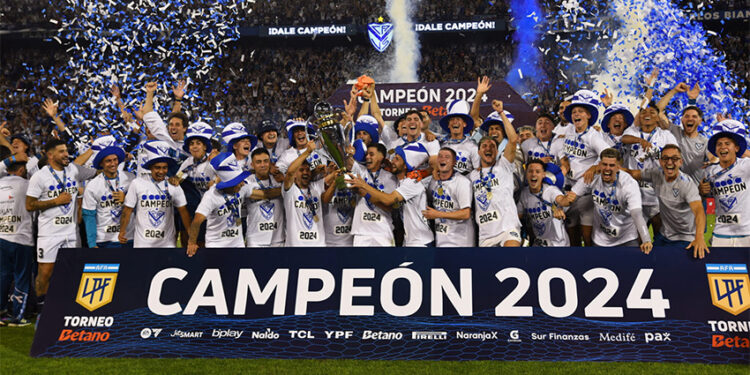 ¡Vélez campeón!