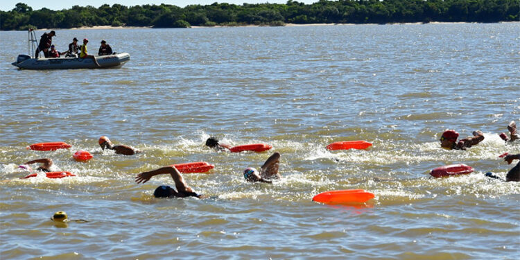 San José: Acuatlón del Campamentista