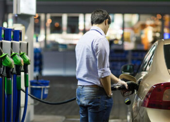 Aseguran que «no habrá despidos» por el autoservicio del combustible