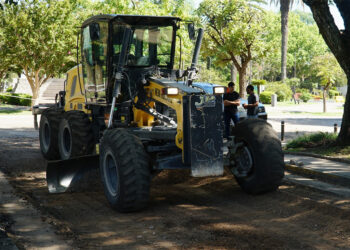 Se inició la pavimentación con adoquines en boulevard Güemes