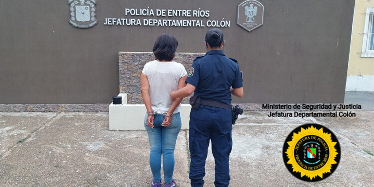 Aprehendida por Desobediencia Judicial en Colón