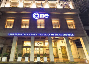 Se firmó la revisión de la paritaria mercantil