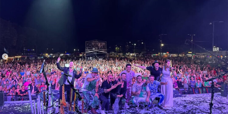 Fiesta Nacional de la Playa – Noche de carnaval