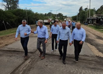 El Gobernador Frigerio, visitó Colón, recorrió la ex RP 26, y se reunió con la casta