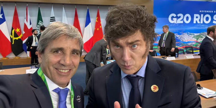 El gobierno nacional anuncia que no saldrá del cepo cambiario en todo el 2025