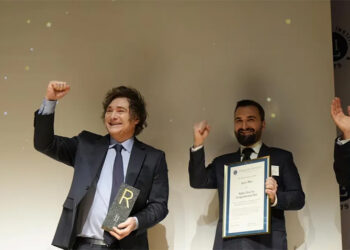 Javier Milei confirmó que en 2025 levantará el cepo al dólar