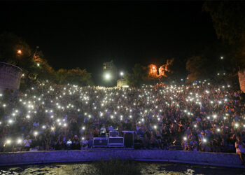 Paraná: Baglietto y Vitale brillaron en la primera noche de Música en el Anfiteatro