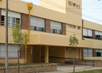 Colón: Se habilitó la instalación de los aires acondicionados en escuela técnica n° 2.