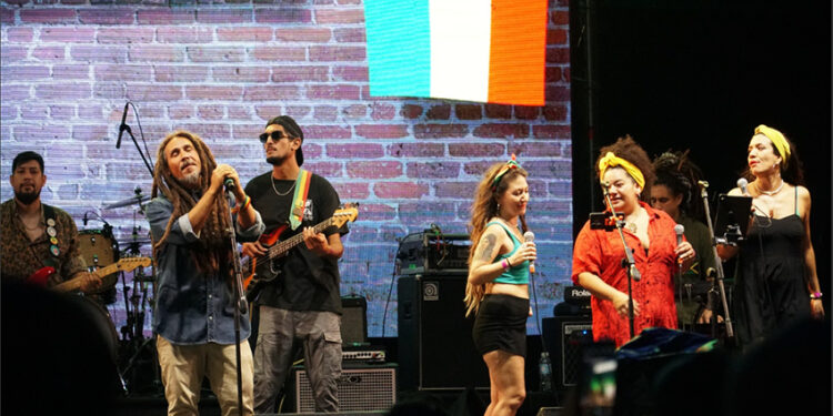 El clima le jugó una mala pasada a la 4ta. Noche de la Fiesta Nacional de la Artesanía