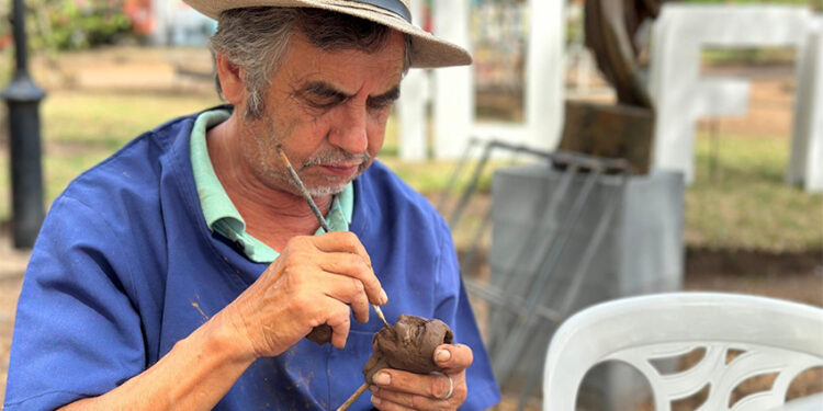 Talleres y Manos Artesanas en vivo en la 40° Fiesta Nacional de la Artesanía