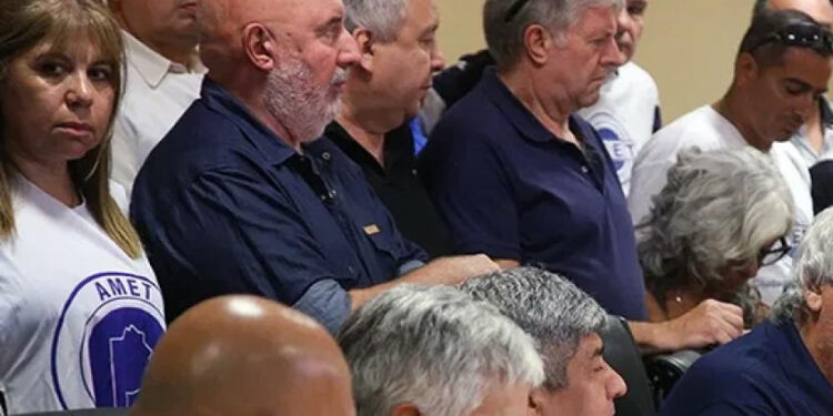 Los gremios docentes suspendieron el paro nacional del 5 de marzo
