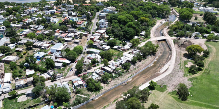 Paraná: La Municipalidad continúa con obras de saneamiento