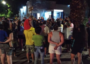 Gualeguaychú: vecinos se autoconvocaron en una comisaría pidiendo mayor seguridad