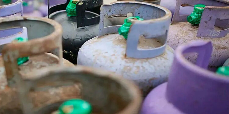 ANSES comienza a pagar el subsidio para gas en garrafas del Programa Hogar