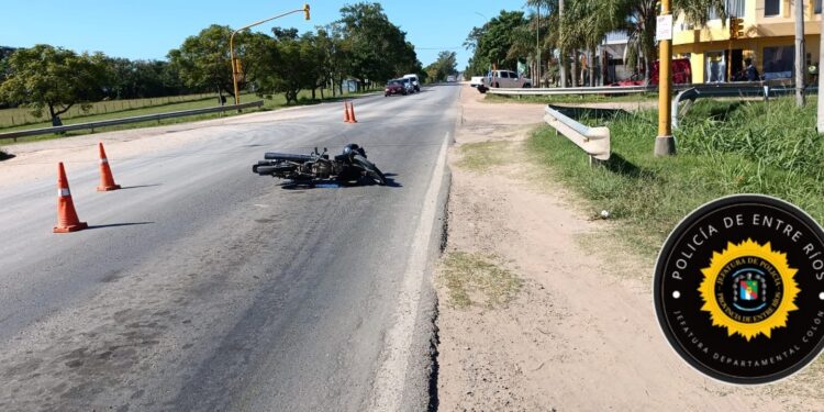 San José: Colisión entre camioneta y motocicleta