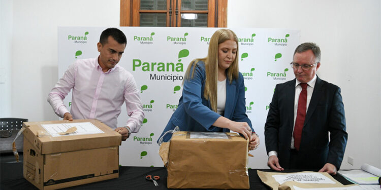 Se presentaron tres empresas en la licitación del servicio de transporte urbano de pasajeros en Paraná