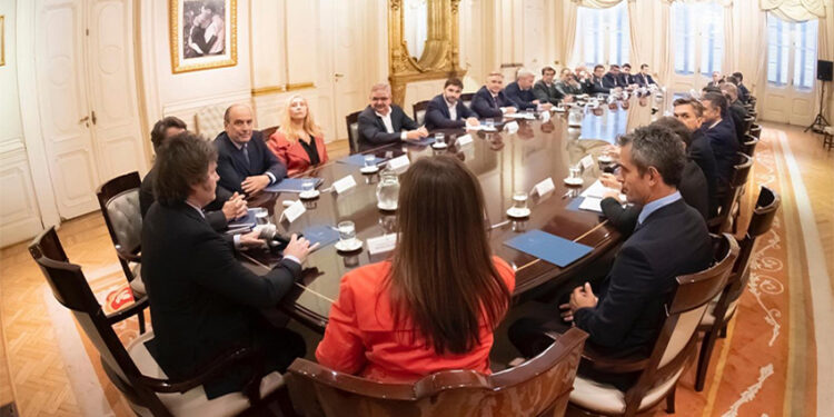 Obras públicas: los gobernadores negocian individualmente con la Casa Rosada