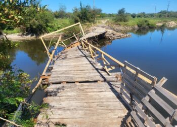 Puente sobre Arroyo Perucho Verne, paraje La Picada, Limite entre San José y Pueblo Liebig