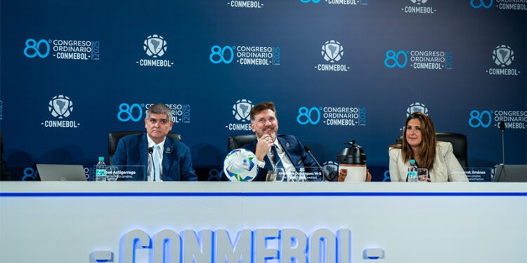 El pedido oficial de Conmebol para el Mundial de Futbol 2030: ¡64 equipos!