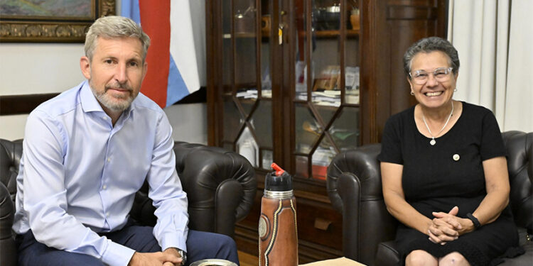 Entre Ríos, el Gobernador otorgó 100 millones a la municipalidad de Federal