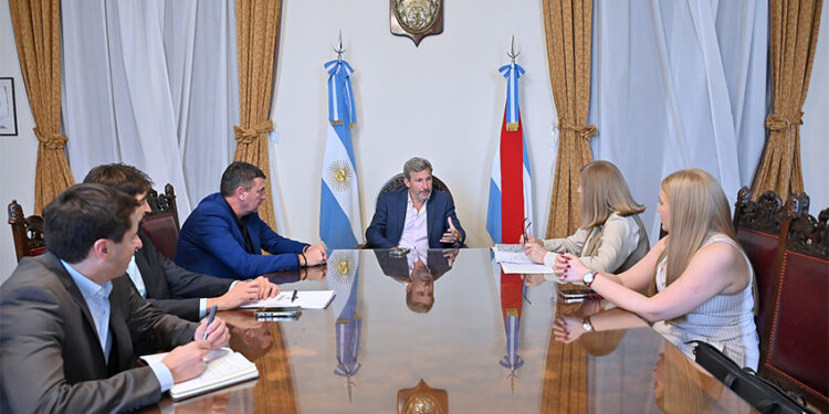 Frigerio y la intendenta Romero coordinaron trabajar sobre obras clave y el transporte metropolitano