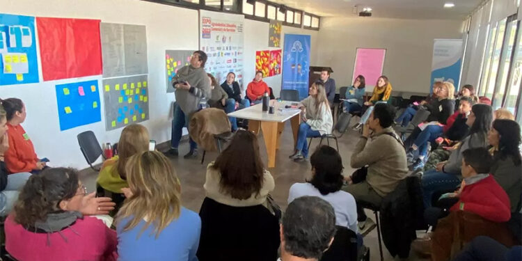 Unicef realizó un estudio inédito en Concepción del Uruguay sobre prácticas violentas en la crianza