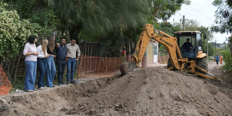 EntreRios, Municipalidad de Paraná. Presupuesto Participativo: pavimentan calle Estado de Palestina en la zona Oeste