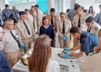 La CARU capacitó a Prefecturas de Argentina y Uruguay ante la mortandad de peces en el río Uruguay