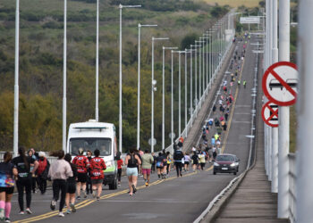 Colón vivió una jornada histórica de integración y solidaridad con la Correcaminata Binacional