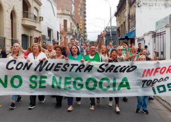 Reemplazo de IOSPER por OSER: la Intersindical volverá a concentrarse este hoy en Paraná