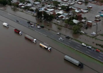 Grandes inundaciones en Argentina tras un fuerte temporal