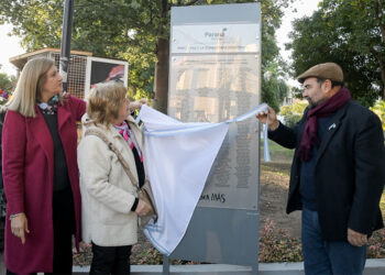 Paraná: Pusieron en valor el Monolito de la Memoria en Plaza Alvear