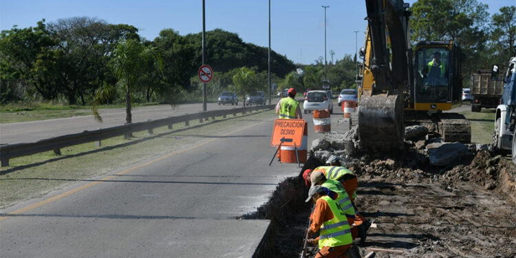 Paraná: Comenzaron los trabajos de repavimentación en avenida Uranga