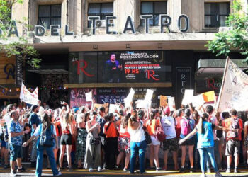 Quita de autarquía al Instituto Nacional del Teatro: Este sábado se realizará un “abrazo simbólico” en Paraná.