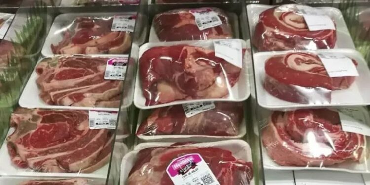 Libre competencia, llegó la carne brasileña al país: oferta récord sacude al mercado nacional.