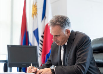 Uruguay: Gobierno analiza cambios en política de hidrógeno verde y renegocia acuerdo por mayor inversión de la historia