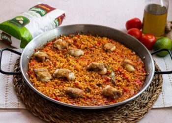 La receta de hoy: Arroz con alitas de pollo